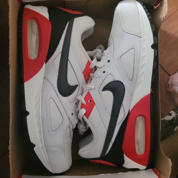 Nike Airmax US size 7 - Picture 1 of 5